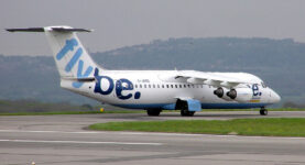 Flybe airplane - Arpingstone / Public domain