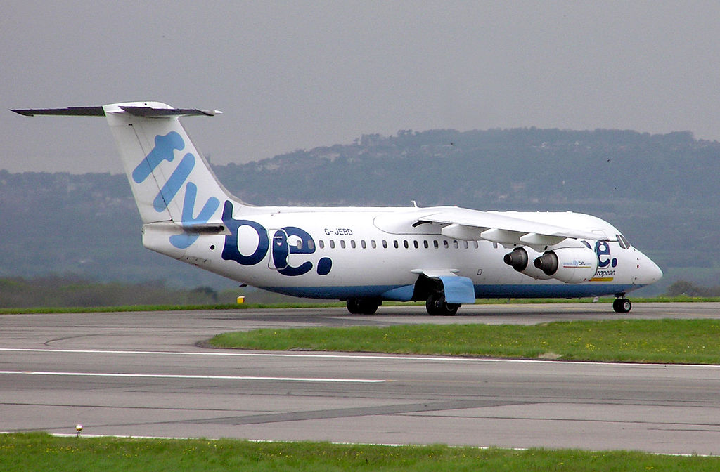 Flybe airplane - Arpingstone / Public domain