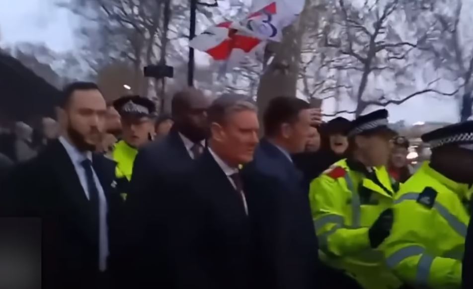 Starmer attacked by mob