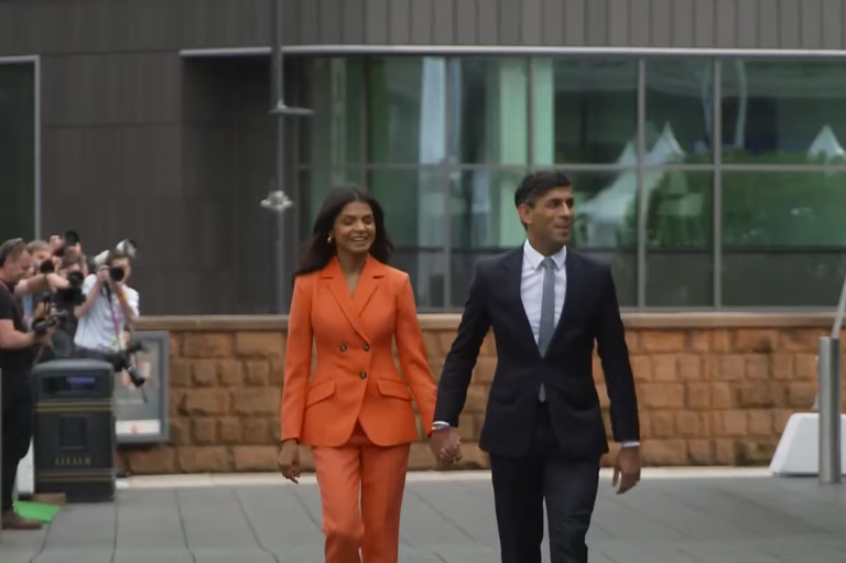 Rishi Sunak and wife Akshata Murty