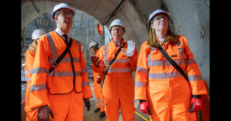 A photo of Angela Rayner and Ed Miliband at the Planning and Infrastructure Bill launch