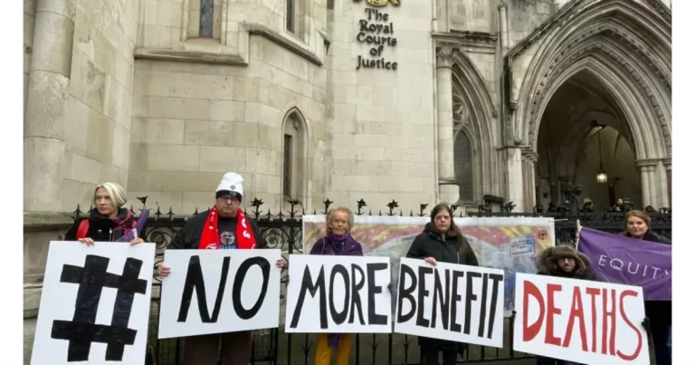 A photo of campaigners outside the Royal Court of Justice