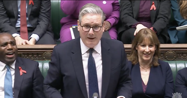 Keir Starmer jokes about a potential Tory-Reform pact at PMQs