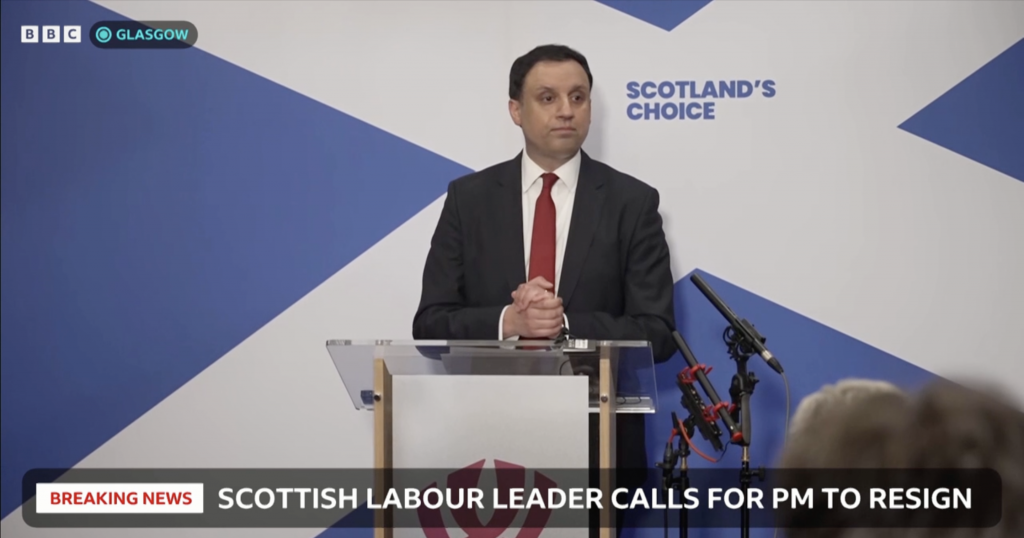 Anas Sarwar has said the prime minister needs to step down