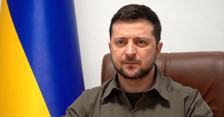 Zelenskyy speaking at the German parliament