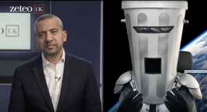 A photo of Count Binface speaking with journalist Mehdi Hasan